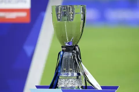 نابولي ضد بولونيا.. موعد نهائي كأس السوبر الإيطالي 2025